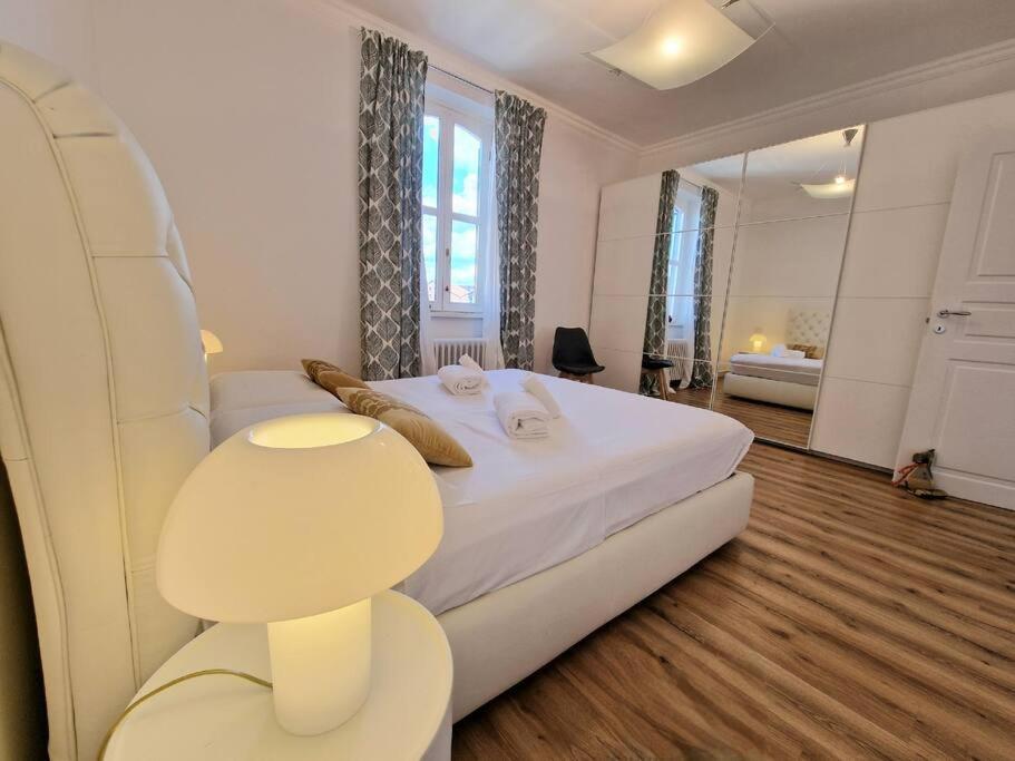 Nur Casa Vacanze Bergamo Apartamento Exterior foto